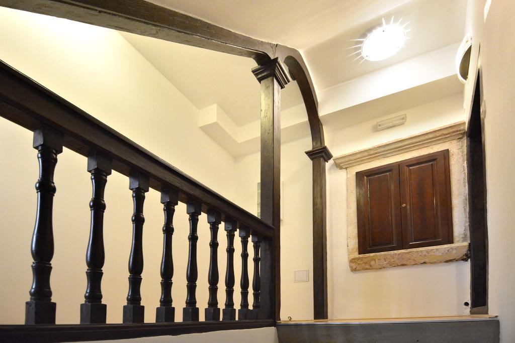Studio In Dubrovnik Bilik gambar