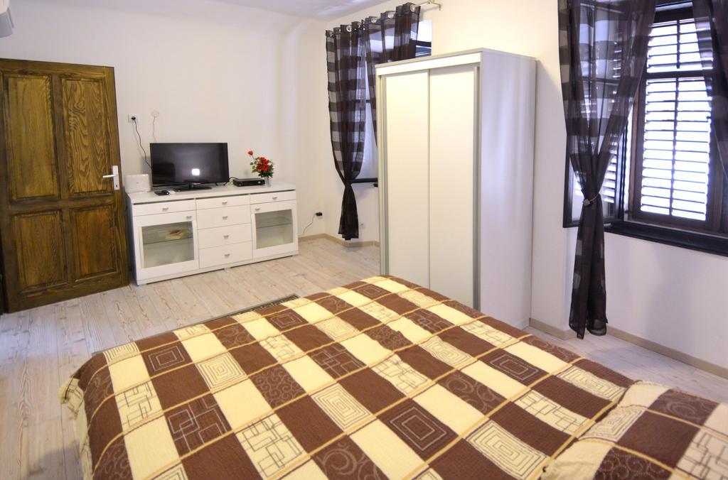 Studio In Dubrovnik Bilik gambar